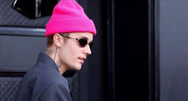 Justin Bieber retomará turnê, após pausa para tratar paralisia facial